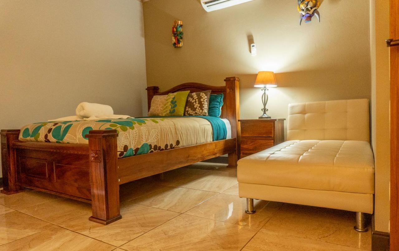 Hotel Margarita And Tour Operator Drakes Bay 外观 照片